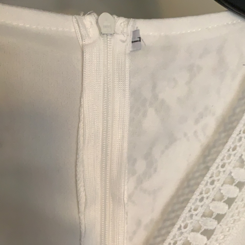 Hire lace eyelet maxi dress - Picture 4 of 6